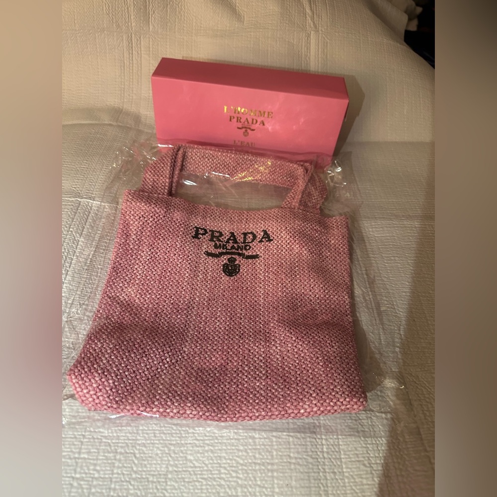 Prada Pink Straw Tote with Black Logo - Picture 2 of 14